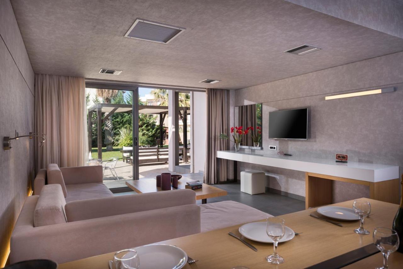 Icarus Hotel Kalamaki Exteriör bild
